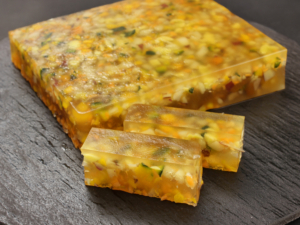 鹿児島産鰹だし野菜ゼリー寄せ（480g）