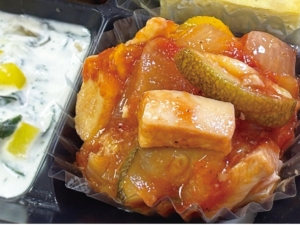 鶏肉と彩り野菜のトマト煮（500g）